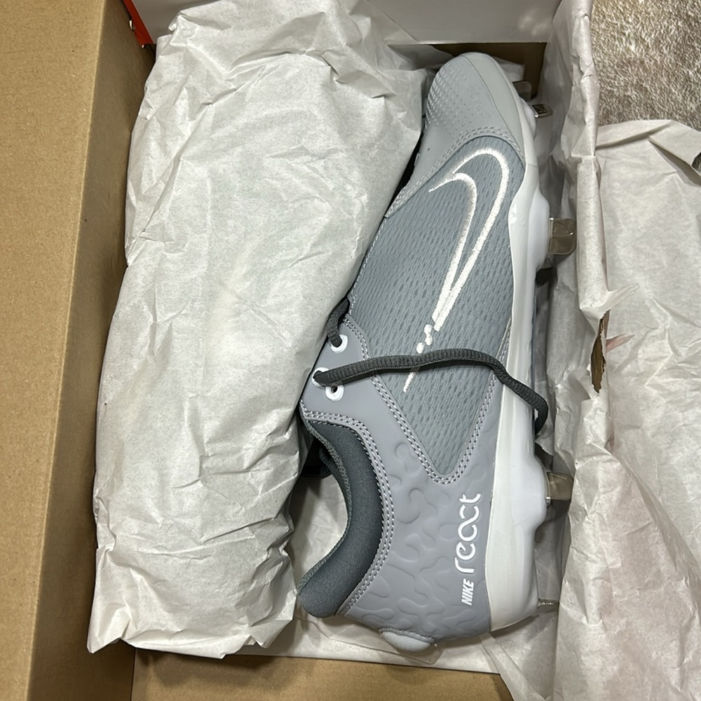 Women’s Nike Gray Hyerpdiamond 4 Elite Metal Softball Cleats Size: 9 - Picture 4 of 15